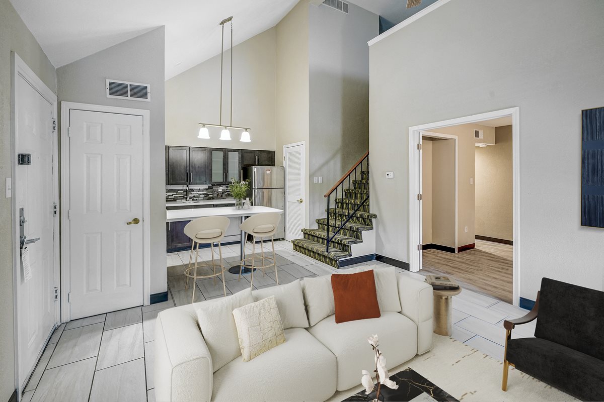 Avia Lofts At Founders Road Apartments